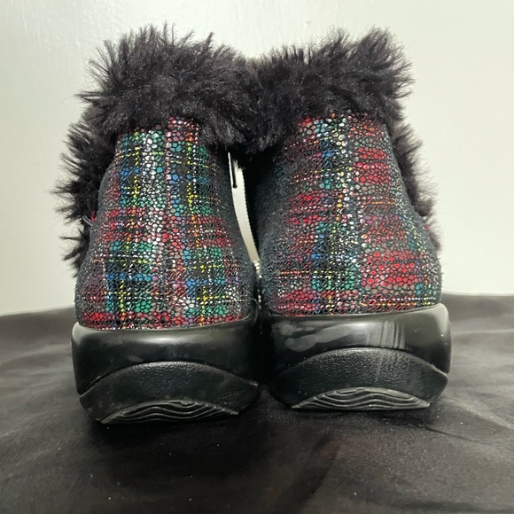 Alegria Meri Red Tartan Plaid Faux Fur Lined Leather Ankle Booties - Picture 6 of 11